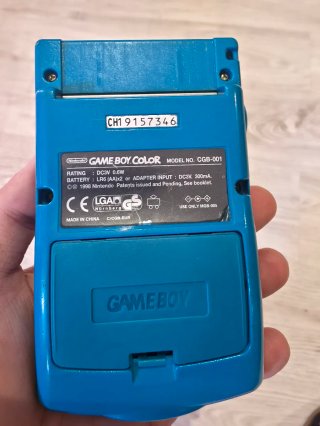 Game Boy Color azul turquesa funcionando Nintendo