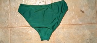 Bikini verde y multicolor