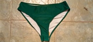 Bikini verde y multicolor