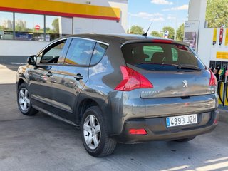 Peugeot 3008 2012