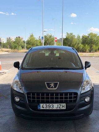 Peugeot 3008 2012
