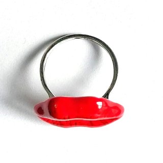 Anillo "Labios rojos".