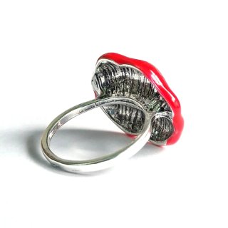 Anillo "Labios rojos".