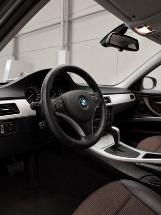 BMW Serie 3 2010 ¡IMPOLUTO! MUY BIEN CUIDADO