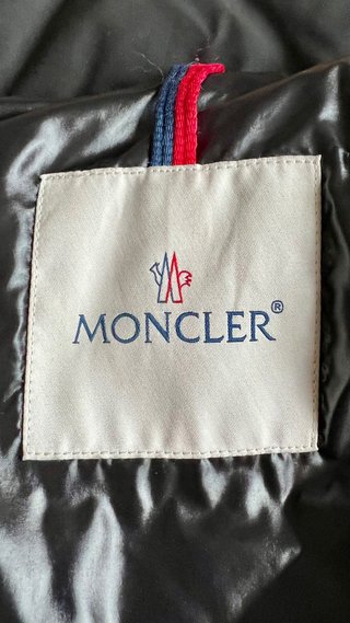 Chaqueta Moncler Negra Brillante