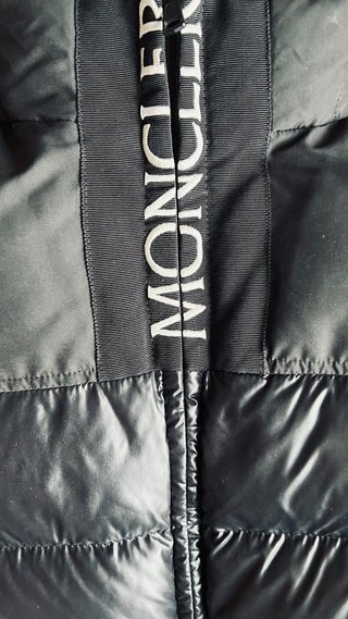 Chaqueta Moncler Negra Brillante