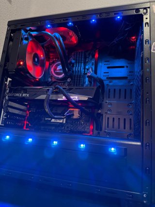 PC Gaming Gigabyte RTX - Limpio y Funcional