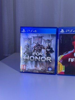 Pacchetto giochi PS4: FIFA 20 e For Honor