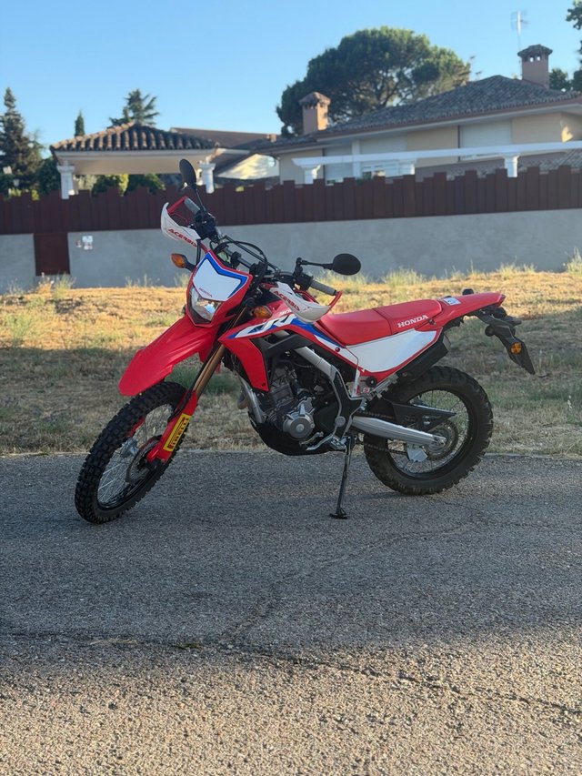 Honda CRF 300L Enduro Roja y Blanca