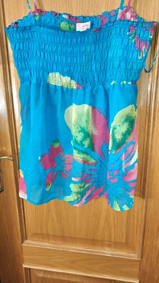 Camiseta tirantes floral azul y rosa Talla S
