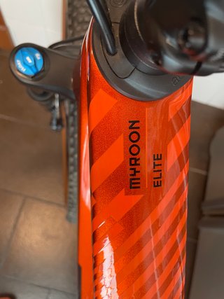 KTM Myroon Elite - Talla L Como nueva muy poco uso