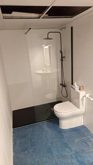 Servicios de paletería, fontanería, Pladur, pintur