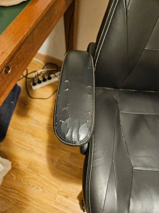 Silla de oficina negra