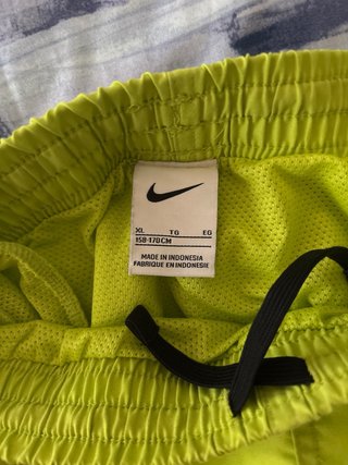 Pantaloncini Nike Giallo Nuovo