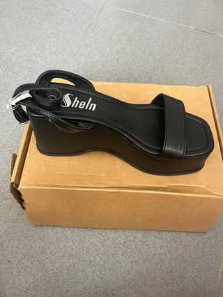 Sandalias Negras