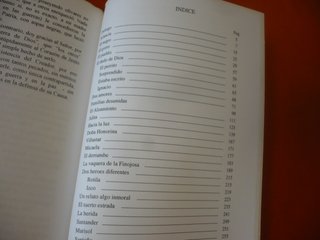 PEQUEÑAS HISTORIAS DE AMOR Y GUERRA ( OCHANDO )