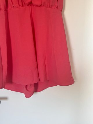 Mono coral talla M de zara
