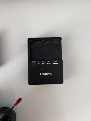 Canon 6D + Grip + 5 Baterías LP-E6