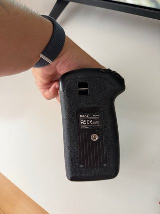 Canon 6D + Grip + 5 Baterías LP-E6