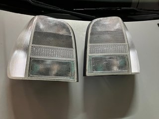 Pilotos Traseros Hella Blancos Polo 6N/6N2