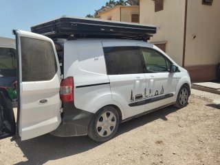 Ford Transit Courier 2020