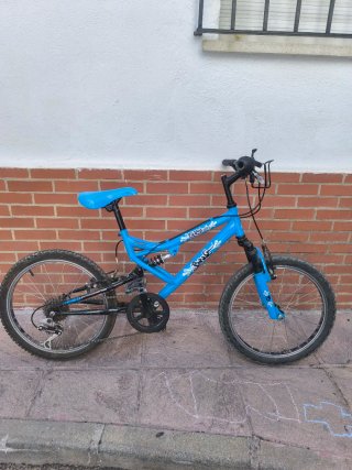 Bicicleta infantil 24 azul