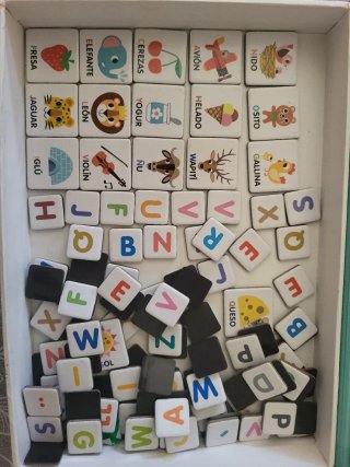 Libro Magnético Janod ABC con Letras y Dibujos