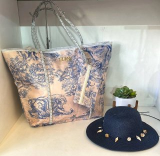 Bolso Guess + Sombrero + Monedero