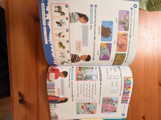 Amazing Rooftops 2 Class Book Pack 9780194167413