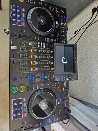Controladora DJ Alpha XDJ-AZ