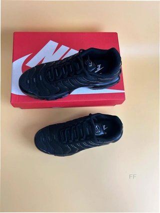 Nike Air Max Plus TN Triple Black Talla 40
