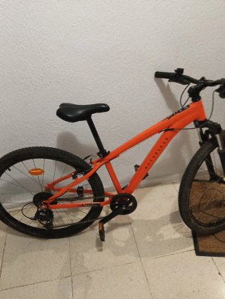Bicicleta Rockrider ST 500 para niños.