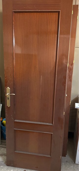 Puerta madera maciza