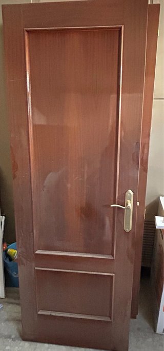 Puerta madera maciza