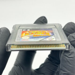 Lara Croft Tomb Raider Curse of The Sword Game Boy