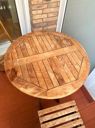 Mesa y sillas de terraza plegables