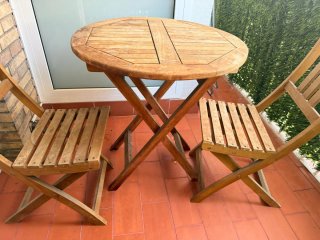 Mesa y sillas de terraza plegables