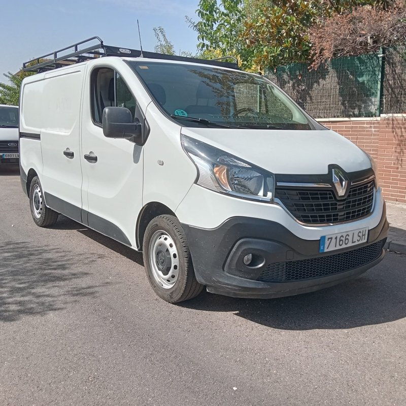 Renault Trafic 08/2021, KM certificados - foto 1