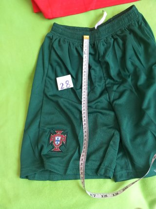 Conjunto  Ronaldo,Portugal Talla 28 (12-14 años)
