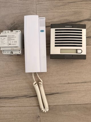 Telefonillo y transformador Fermax