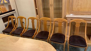 Muebles de comedor madera beige