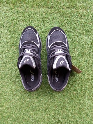 Asics Gel NYC Negras Talla 42