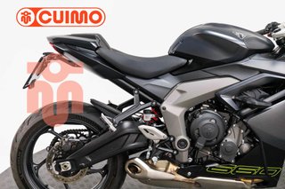 TRIUMPH DAYTONA 660