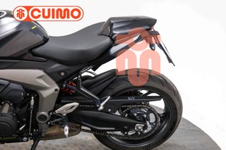 TRIUMPH DAYTONA 660