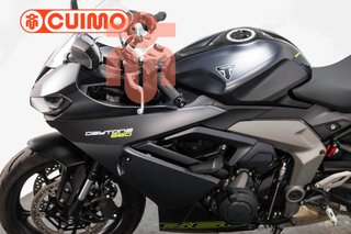 TRIUMPH DAYTONA 660