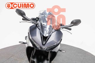 TRIUMPH DAYTONA 660