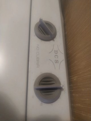 Radiador Acumulador Blanco y Gris