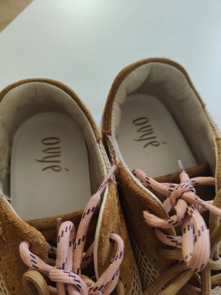 Sneakers Ovye' donna marroni e beige