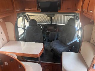 Autocaravana perfilada ford transit hobby T500