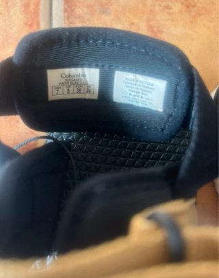 Sandalias Columbia Beige/Negro Talla 39 Nuevas